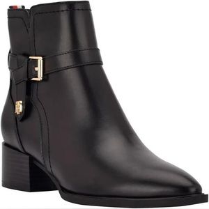 TOMMY HILFIGER  BLACK LOW HEEL BOOTIE Size 8 1/2 M